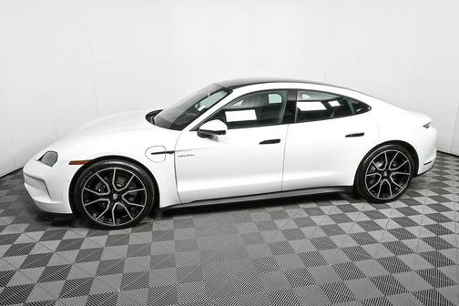 2025 Porsche Taycan RWD