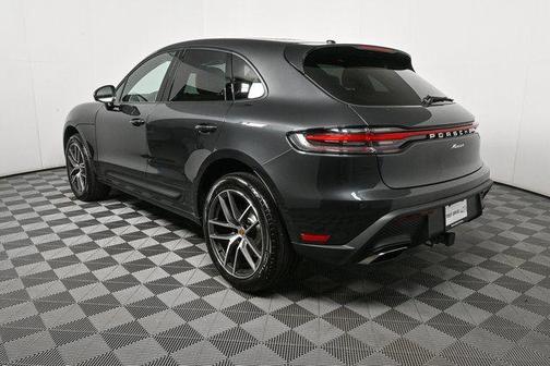 2025 Porsche Macan AWD