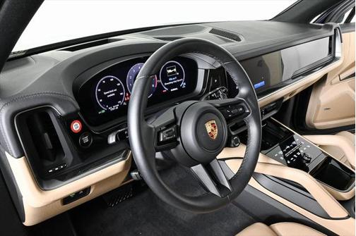 2024 Porsche Cayenne AWD