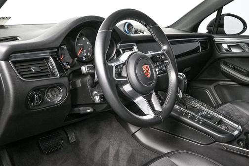 2018 Porsche Macan AWD