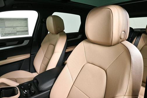 2025 Porsche Cayenne S