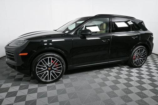 2025 Porsche Cayenne S