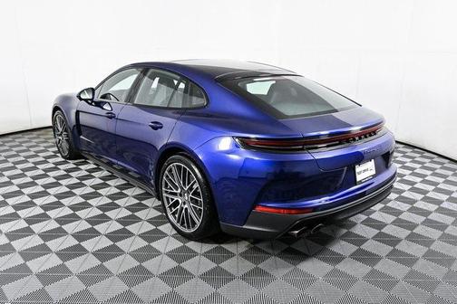 2025 Porsche Panamera RWD