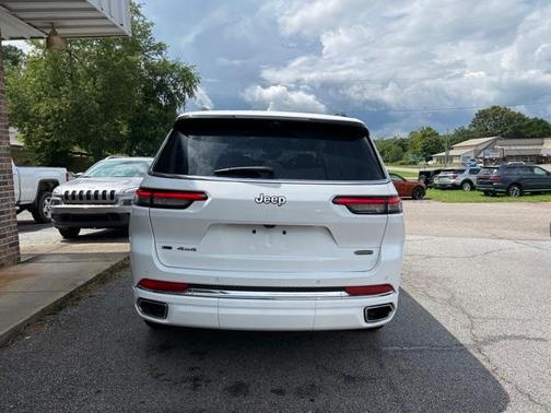 Photo 5 of 43 of 2021 Jeep Grand Cherokee L Overland