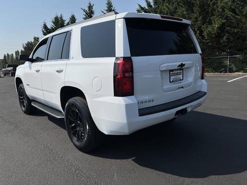 Photo 3 of 22 of 2018 Chevrolet Tahoe LT