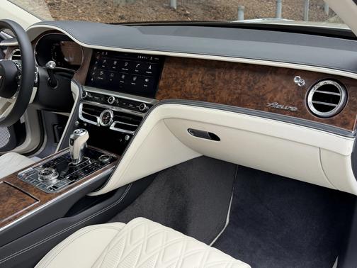 White Sand 2026 Bentley Flying Spur Azure V8 Hybrid