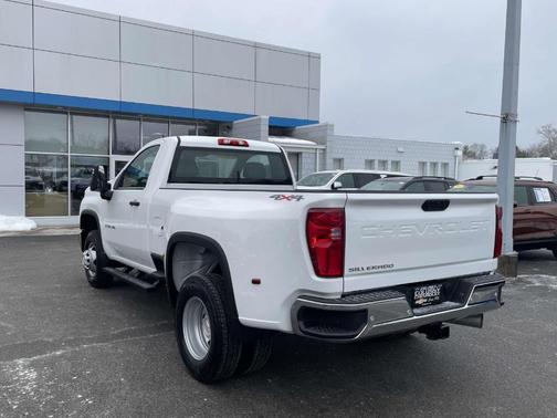 Summit White 2024 Chevrolet Silverado 3500 WT