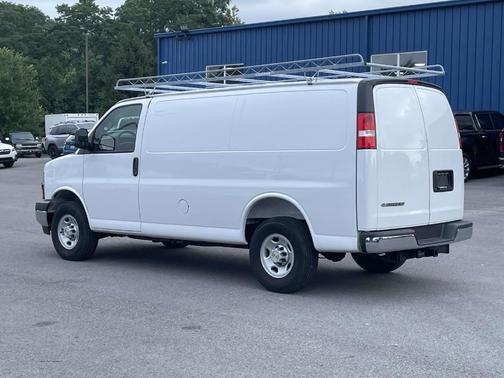 2025 Chevrolet Express 2500 Work Van