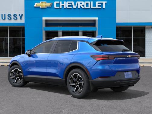 2026 Chevrolet Equinox EV LT 2