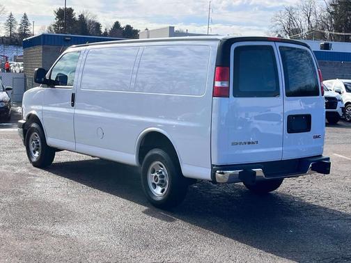 2024 GMC Savana 2500 Work Van
