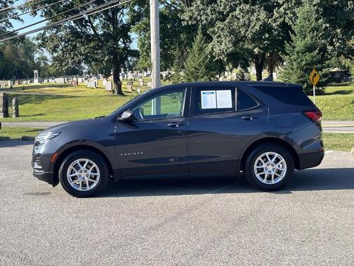 2022 Chevrolet Equinox LS