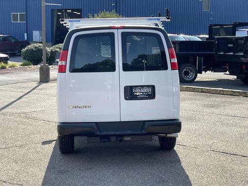 2025 Chevrolet Express 3500 Work Van