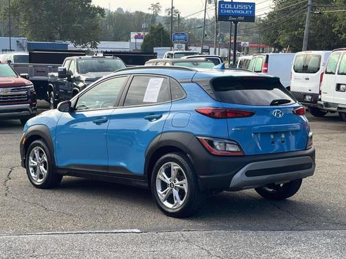 2023 Hyundai KONA SEL