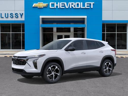 Summit White 2026 Chevrolet Trax 1RS
