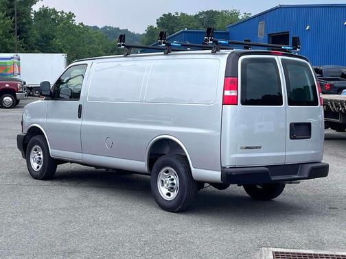 2025 Chevrolet Express 2500 Work Van