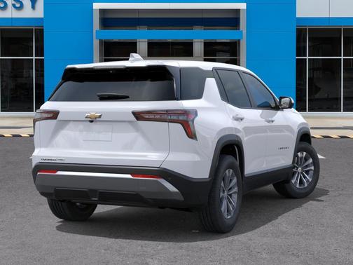 Summit White 2026 Chevrolet Equinox LT