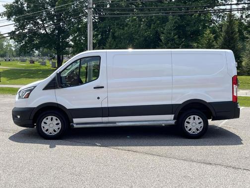 2023 Ford Transit-250 LOW ROOF