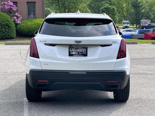 2022 Cadillac XT5 Premium Luxury