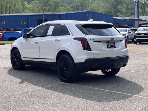 2022 Cadillac XT5 Premium Luxury