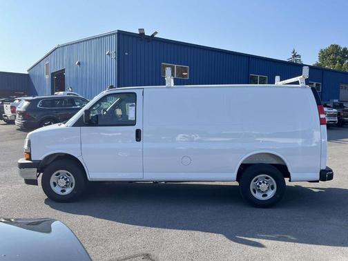 2025 Chevrolet Express 2500 Work Van