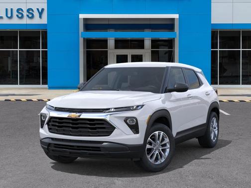 Summit White 2026 Chevrolet Trailblazer LS