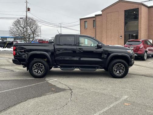 2024 Chevrolet Colorado ZR2