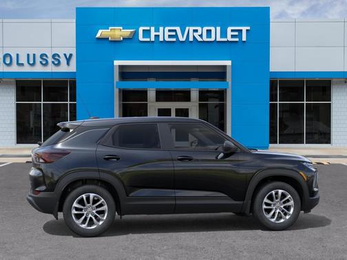 Mosaic Black Metallic 2026 Chevrolet Trailblazer LS