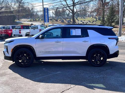 2024 Chevrolet Traverse RS