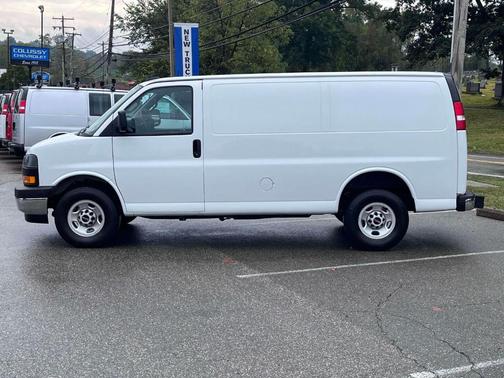 2023 GMC Savana 2500 Work Van