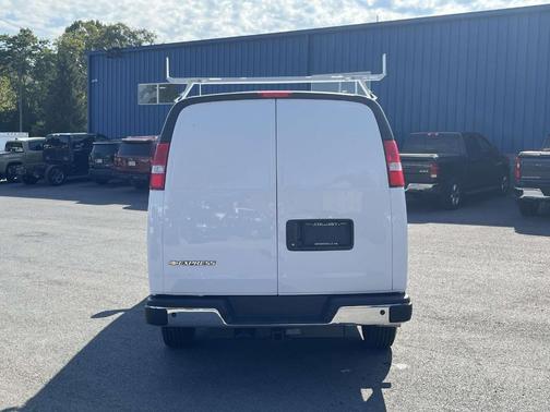 2025 Chevrolet Express 2500 Work Van