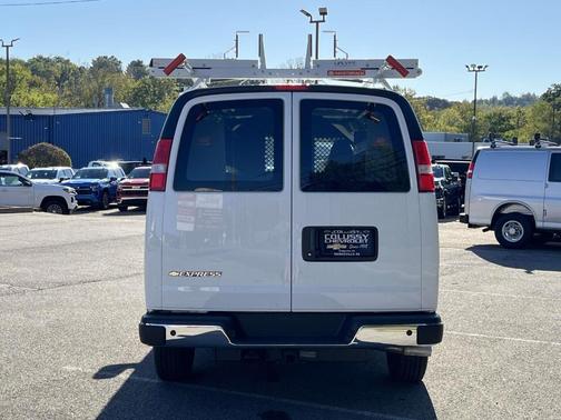 2025 Chevrolet Express 2500 Work Van