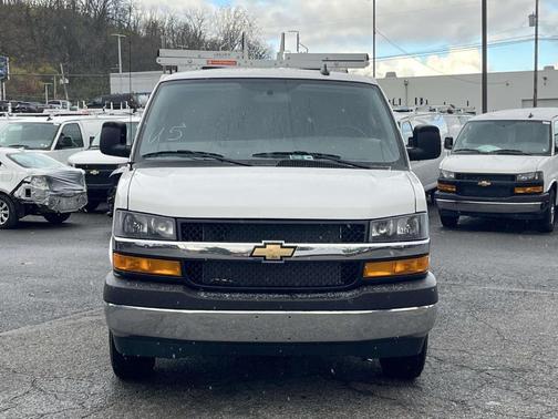 Summit White 2025 Chevrolet Express 2500 Work Van
