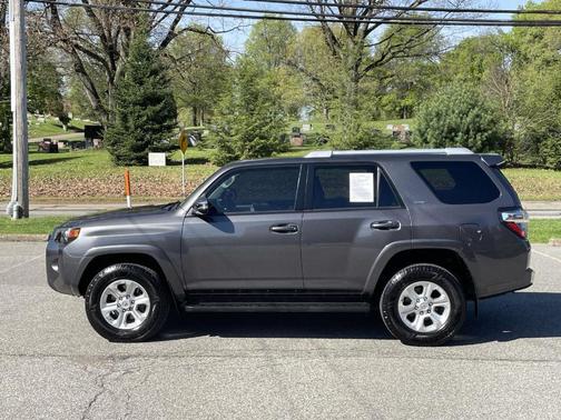 Magnetic Gray 2018 Toyota 4Runner SR5 Premium