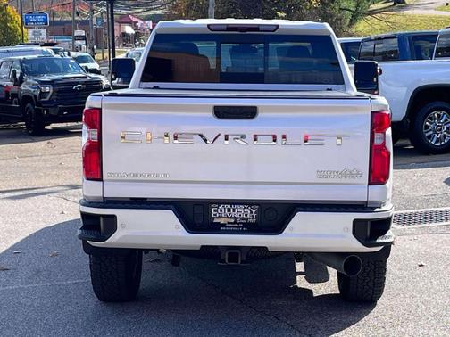 2022 Chevrolet Silverado 2500 High Country