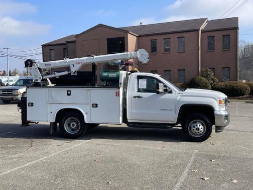 2016 GMC Sierra 3500 CRANE