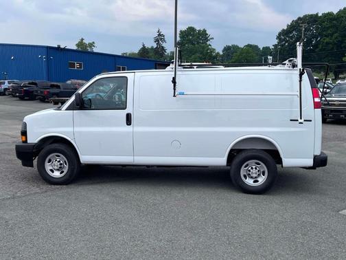 Summit White 2025 Chevrolet Express 2500 Work Van