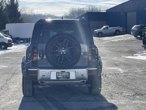 2025 Land Rover Defender P300