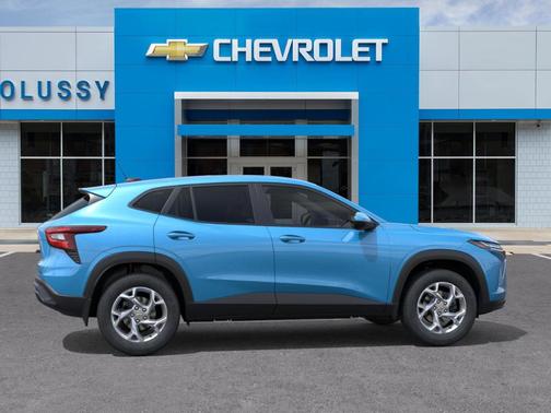 2025 Chevrolet Trax LS