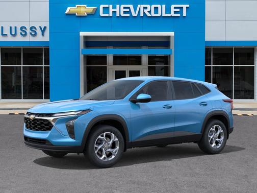 2025 Chevrolet Trax LS