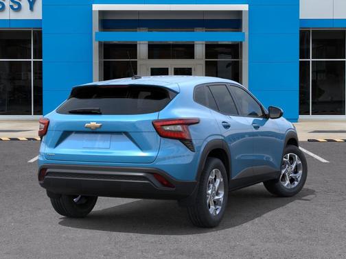 2025 Chevrolet Trax LS