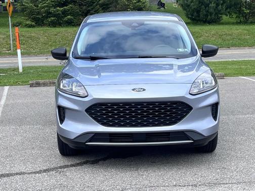 2022 Ford Escape S