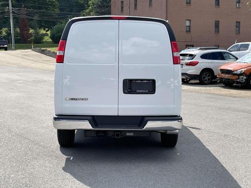 2025 Chevrolet Express 2500 Work Van