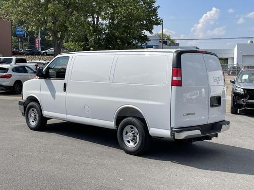 2025 Chevrolet Express 2500 Work Van