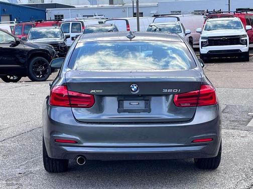 2018 BMW 320 i xDrive