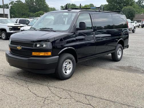 2025 Chevrolet Express 3500 Work Van