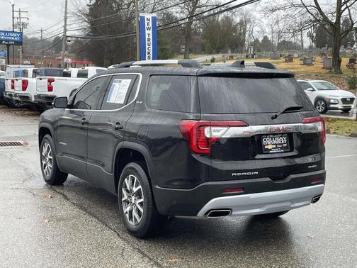 2023 GMC Acadia SLE