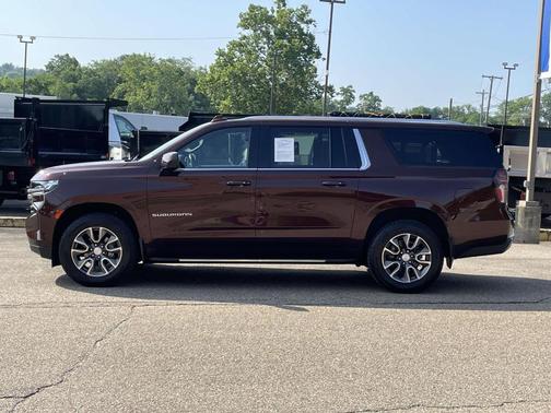 2023 Chevrolet Suburban LS