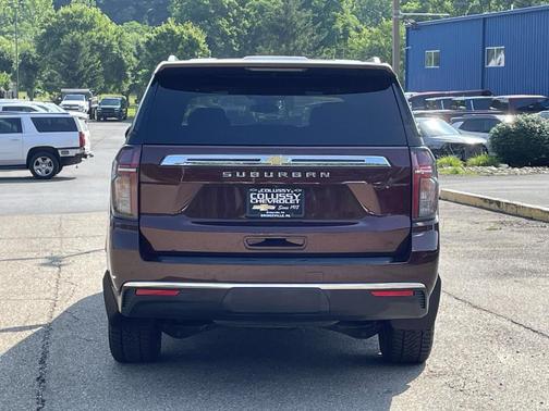 2023 Chevrolet Suburban LS