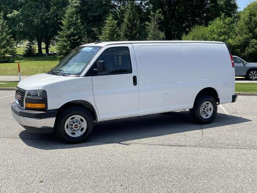 2023 GMC Savana 2500 Work Van