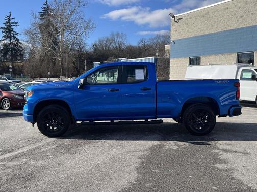 2025 Chevrolet Silverado 1500 Custom